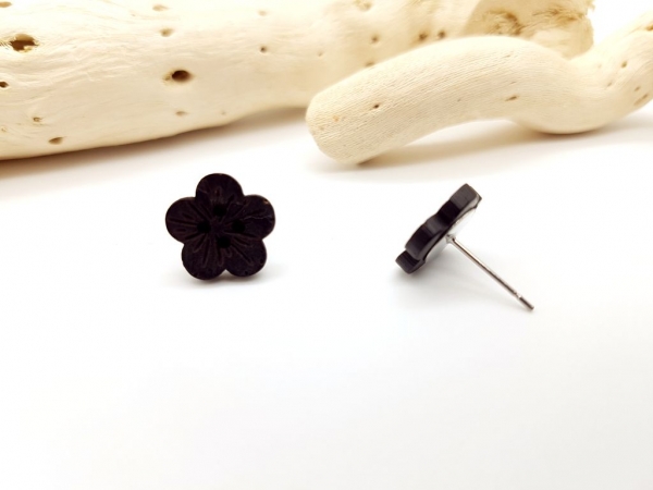 Schwarze Blumen Kokos Knopf Ohrstecker